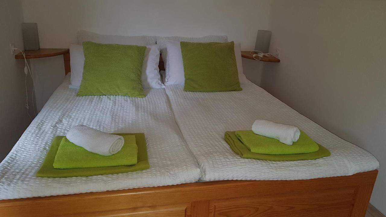 בובק Apartments Tatjana מראה חיצוני תמונה