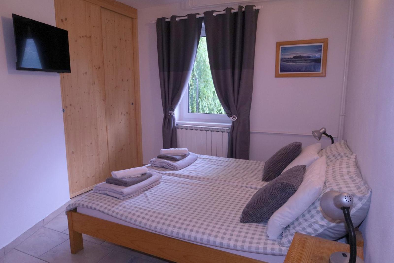 בובק Apartments Tatjana מראה חיצוני תמונה